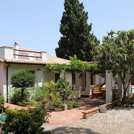 Tenuta Conte Ruggero Santa Domenica  Ngoại thất bức ảnh
