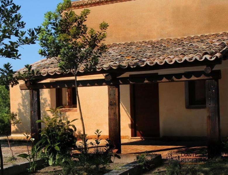 Tenuta Conte Ruggero Santa Domenica  Ngoại thất bức ảnh