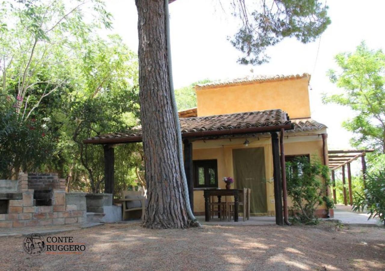 Tenuta Conte Ruggero Santa Domenica  Ngoại thất bức ảnh